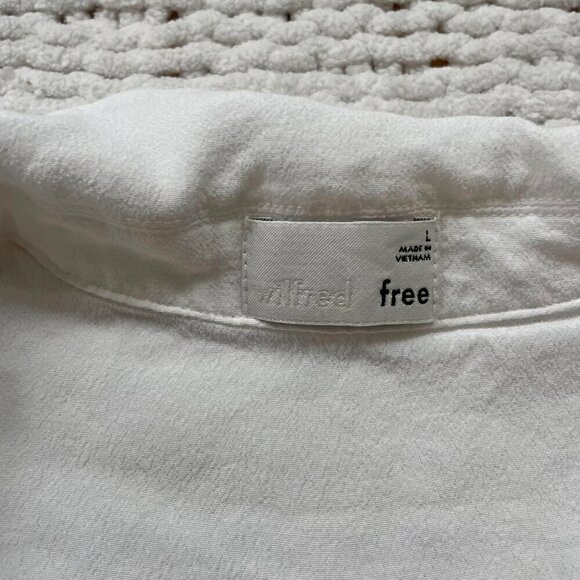 Wilfred Free White Crepe Button Up Shirt - Size Large - Picture 2 of 4
